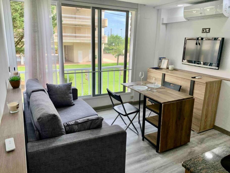 Bouquet Dream La Pineda Apartment Exterior photo