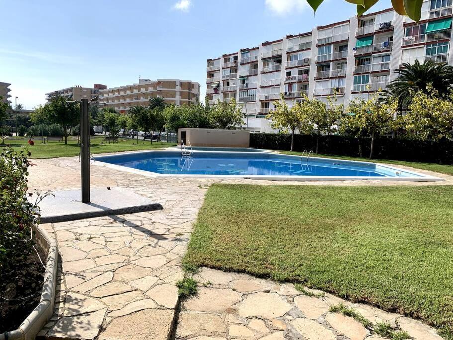 Bouquet Dream La Pineda Apartment Exterior photo